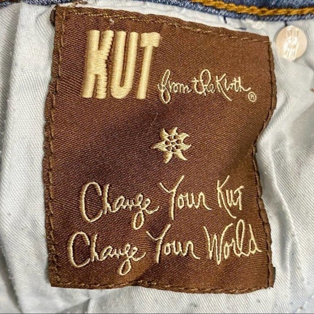 Kut from the Kloth Natalie Kurvy Bootcut Jeans - Picture 12 of 13
